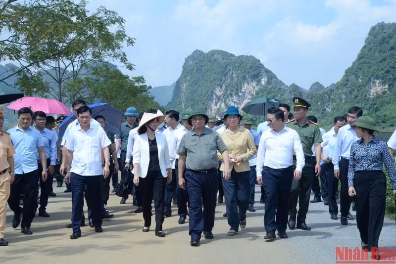 PM Pham Minh Chinh inspects National Geriatric Hospitals in the northern province of Ha Nam (Photo: NDO)