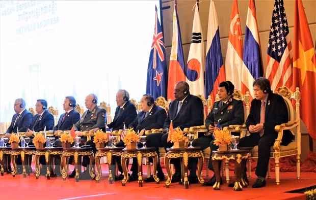 Delegates attend the ninth ASEAN Defence Ministers’ Meeting Plus (ADMM+) (Photo: VNA)