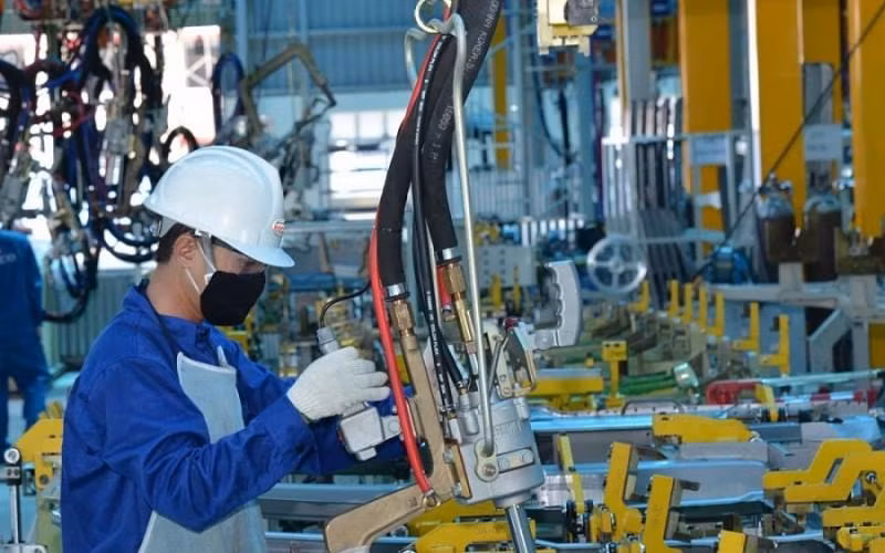 The processing and manufacturing industry grew by 8.9%, contributing 6.8 percentage points to the overall growth (Illustrative image)