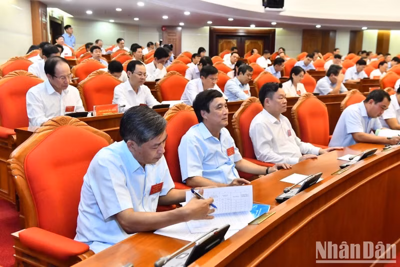[In Pictures] General Secretary Nguyen Phu Trong chairs a conference on local anti-corruption ảnh 8