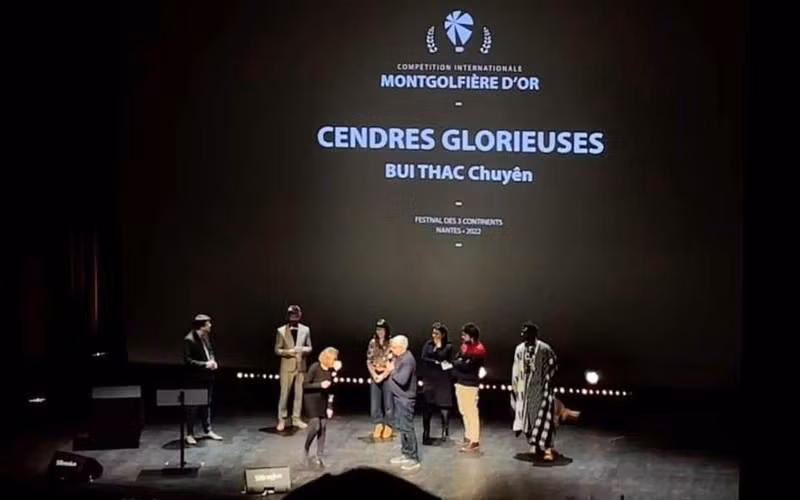 At the awarding ceremony (Photo: VNA) 