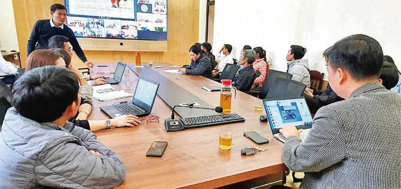 Vinh Hung Commune, Phu Loc District (Thua Thien Hue), has built an online meeting room according to regulations.