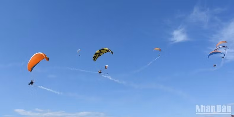 Impressive performance at sea. (Photo: ANH DAO) Impressive performance at sea. (Photo: ANH DAO)