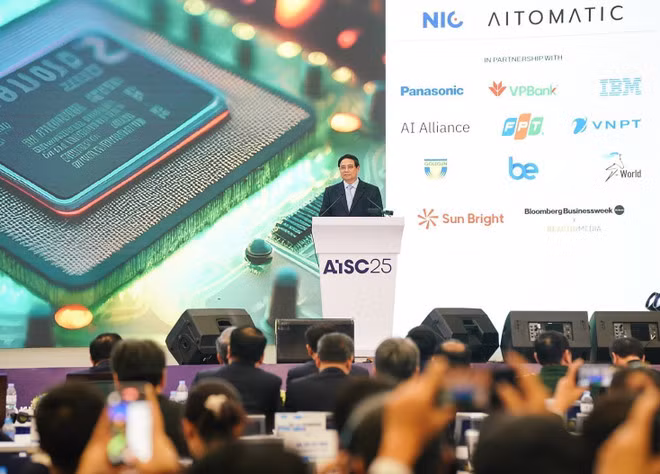 Prime Minister Pham Minh Chinh has called on international partners to help Vietnam advance its technological capabilities. (Photo: VNA) Prime Minister Pham Minh Chinh has called on international partners to help Vietnam advance its technological capabilities. (Photo: VNA)