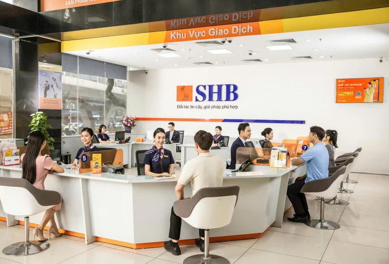 SHB Bank "launched" a home loan package worth 16,000 billion VND, applicable until December 31 with interest rates starting from only 3.99% per year. (Photo: HUY TUNG) 