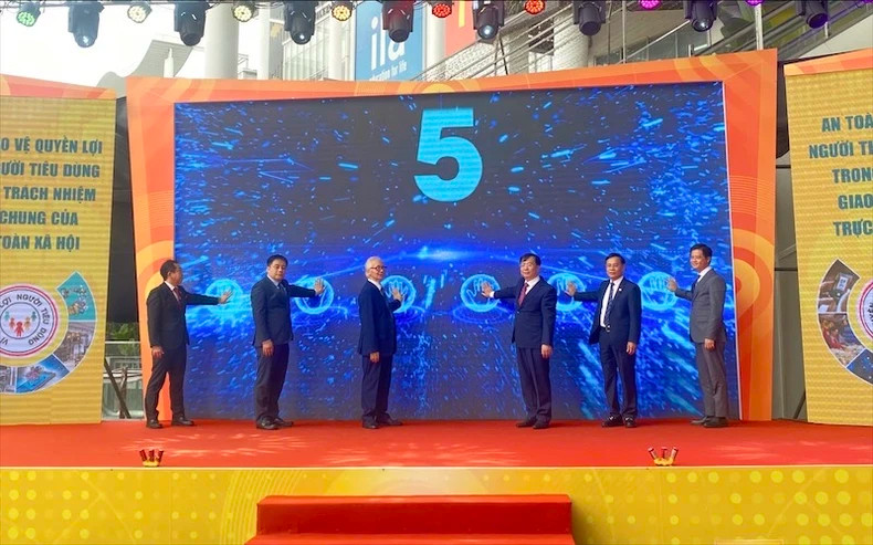 Hanoi in response to "Consumer Rights Day" campaign