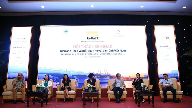 Participants at the seminar 