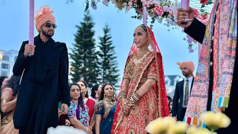 A wedding of an Indian couple at Vinpearl Resort & Spa Ha Long, Quang Ninh Province.