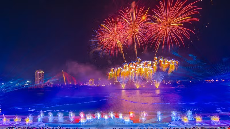 Unique firework displays in the Symphony of River show