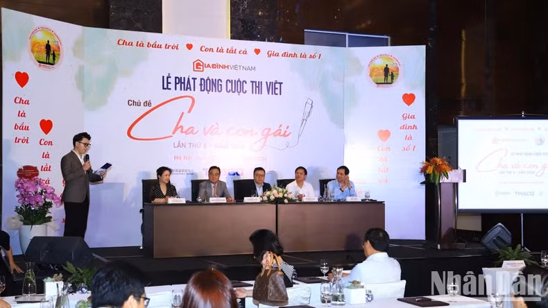 Delegates at the launch ceremony 