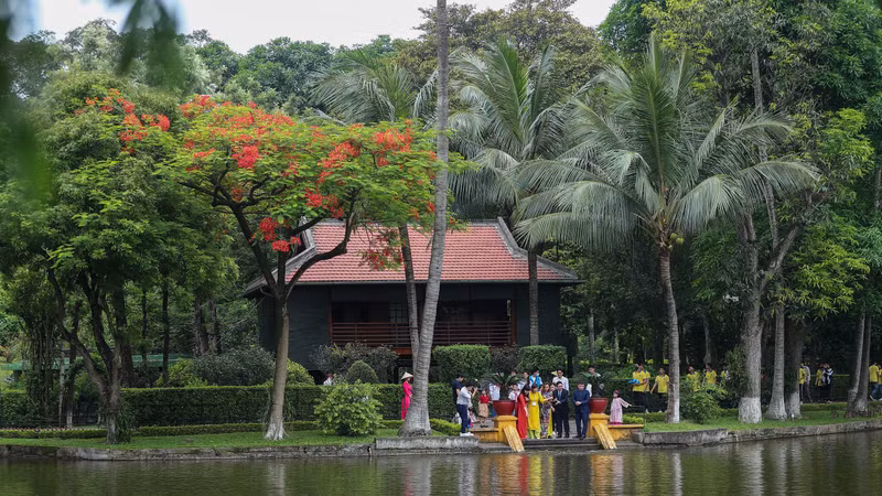 Over the past 55 years, the President Ho Chi Minh Relic Site has welcomed nearly 90 million visitors (Photo: toquoc.vn)