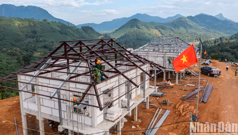  The first houses of the new resettlement area for Nu villagers have been completed.