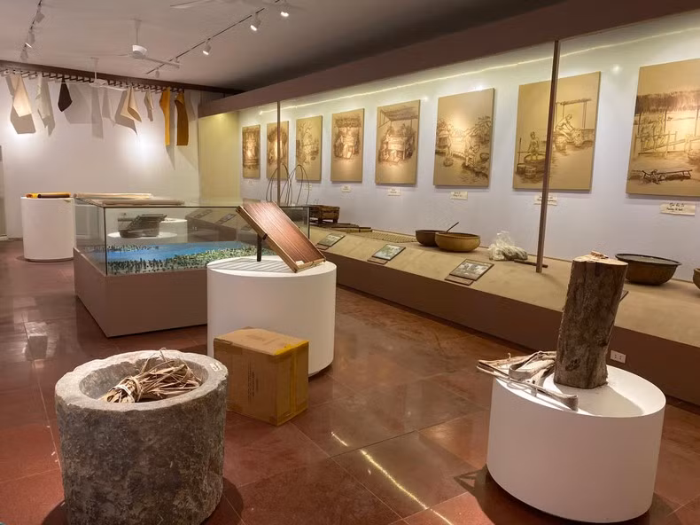 Space introducing craft of making ‘do’ paper inaugurated in Tay Ho District