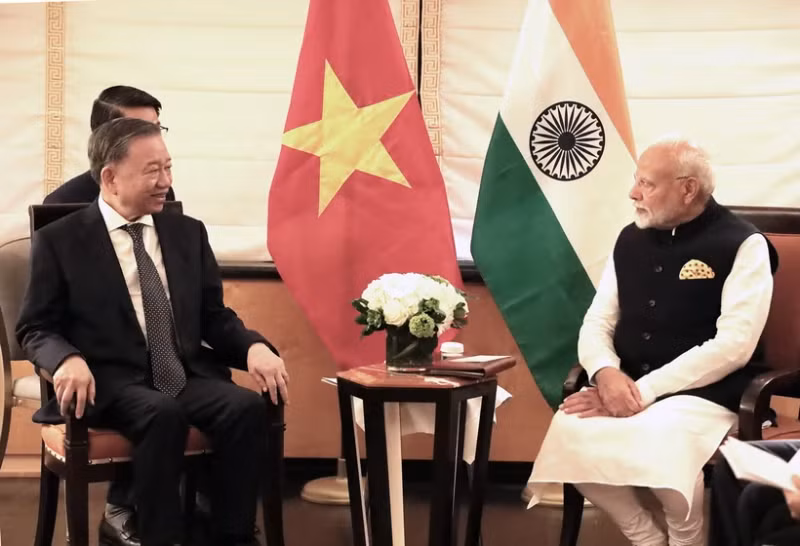 Vietnamese Party General Secretary and President To Lam (L) meets with Indian Prime Minister Narendra Modi on the occasion of attending the Future Summit and the High-level General Debate of the UN General Assembly in New York, the US in September 2024. (Photo: VNA)