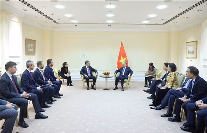 Party General Secretary receives leaders of prominent Russian businesses ảnh 1