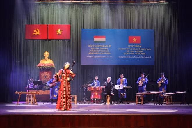 An art performance at the ceremony (Photo: VNA)