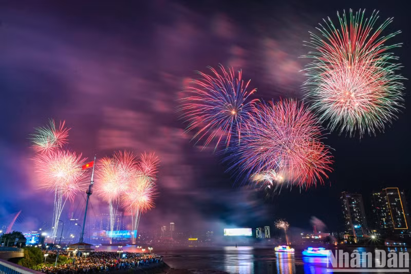 The fireworks displays last 15 minutes starting from 9 PM