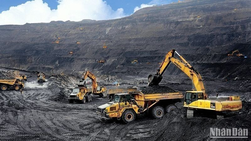 TKV strives to produce 3.3 million tons of raw coal in May 