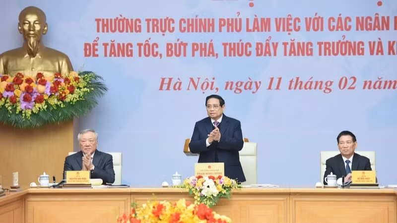 Prime Minister Pham Minh Chinh addresses the meeting. (Photo: NDO)