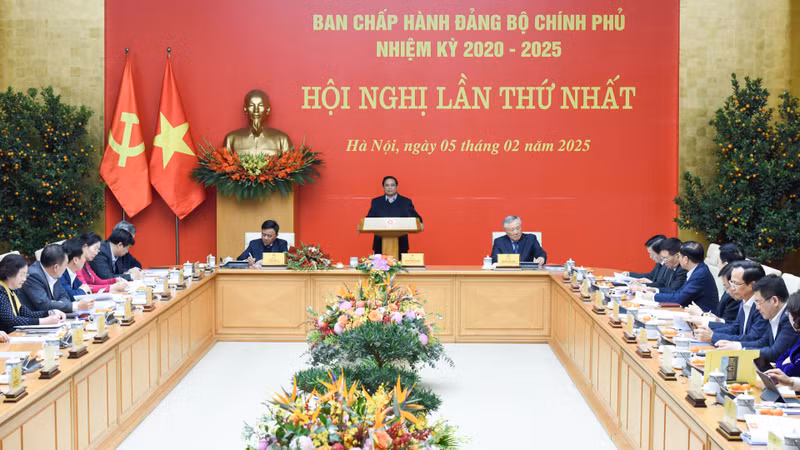 The first meeting of the Government’s Party Committee in the 2020-2025 tenure in Hanoi on February 5