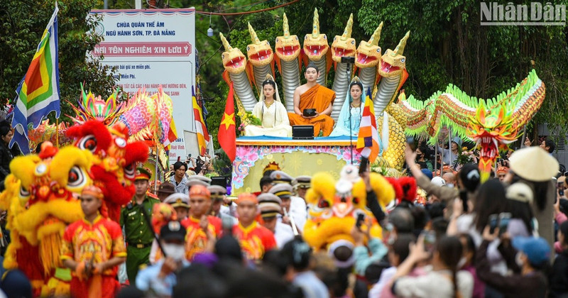 Thousands of Buddhist followers join birthday ritual of Avalokitesvara Bodhisattva in Da Nang