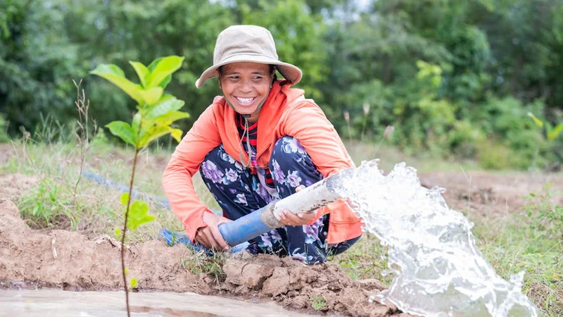 The project has benefited more than 10,000 residents, especially vulnerable women and children in the provinces of Ca Mau and Ninh Thuan (Photo: UN Women)