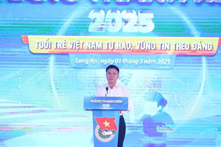 Deputy Prime Minister Le Thanh Long speaks at the launch ceremony (Photo: daibieunhandan.vn)