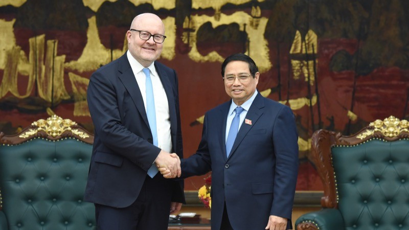 PM Pham Minh Chinh (R) and ITLOS President Tomas Heidar (Photo: NDO)