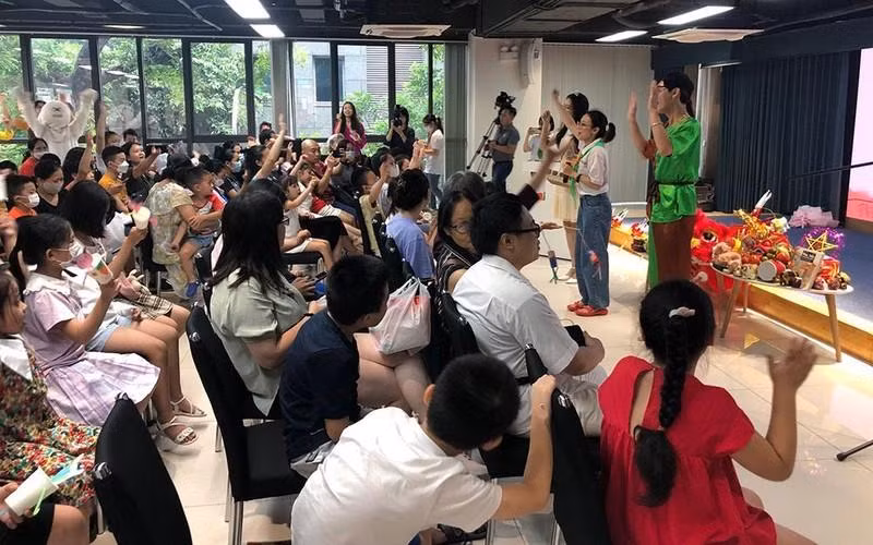  Children attend the programme.