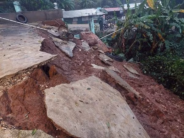 Landslides in Tu Mo Rong district of Kon Tum province. (Photo: VNA)