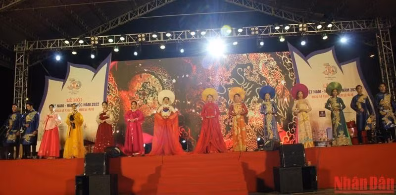Opening ceremony of the Vietnam-RoK Festival held in Da Nang City on the evening of September 1.