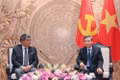 Politburo member, Secretary of the Communist Party of Viet Nam (CPV) Central Committee and head of the committee’s Commission for Internal Affairs Le Minh Tri and Isra Sunthornvut, deputy leader of Thailand’s Democrat Party, Ha Noi, June 7 (Photo: THE DAI/NDO)