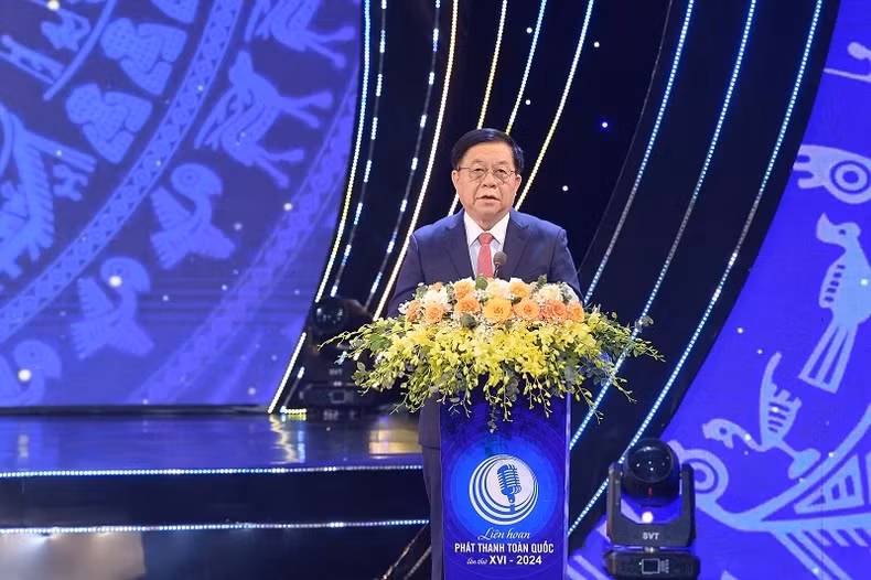 Politburo member Nguyen Trong Nghia speaks at the ceremony. (Photo: Ha Phuong)