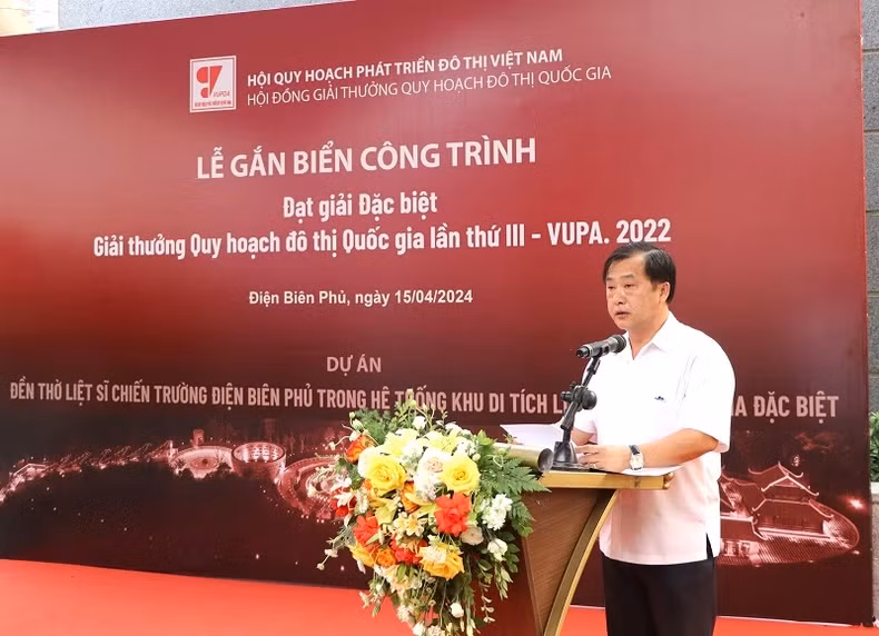 Vice Chairman of Dien Bien Provincial People’s Committee Vu A Bang speaks at the ceremony. Vice Chairman of Dien Bien Provincial People’s Committee Vu A Bang speaks at the ceremony.