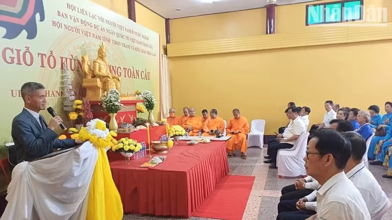 Consul General Chu Duc Dung expresses his appreciation for the spirit of solidarity and the tradition of preserving the national culture of overseas Vietnamese in Thailand. (Photo: collaborator) Consul General Chu Duc Dung expresses his appreciation for the spirit of solidarity and the tradition of preserving the national culture of overseas Vietnamese in Thailand. (Photo: collaborator)