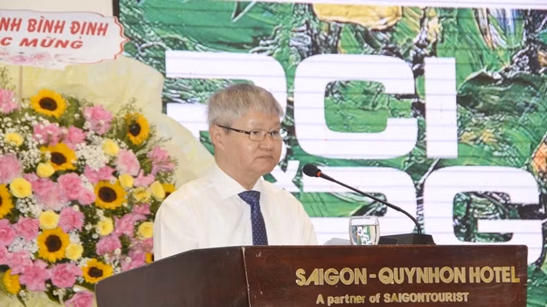 Vo Tan Thanh, Vice Chairman of the VCCI, speaks at the event.