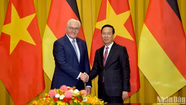 President Vo Van Thuong and German President Frank-Walter Steinmeier at the talks. (Photo: NDO)