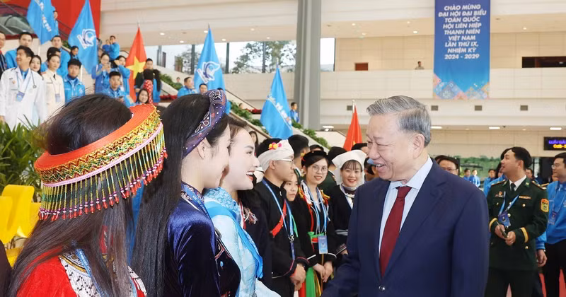 Party General Secretary To Lam attends the plenary session of the ninth National Congress of the Vietnam Youth Federation in Hanoi on December 18. (Photo: VNA) 