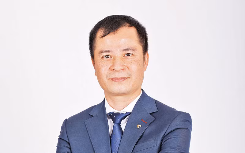 Le Hoang Tung, Deputy General Director of Vietcombank. Le Hoang Tung, Deputy General Director of Vietcombank.