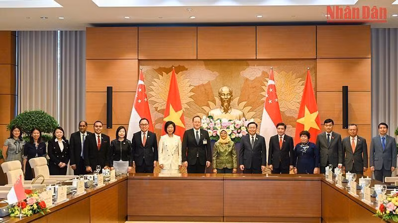 The delegates from both two sides at the reception (Photo: NDO)