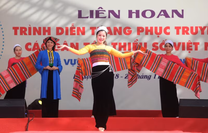 The costumes of Muong ethnic women