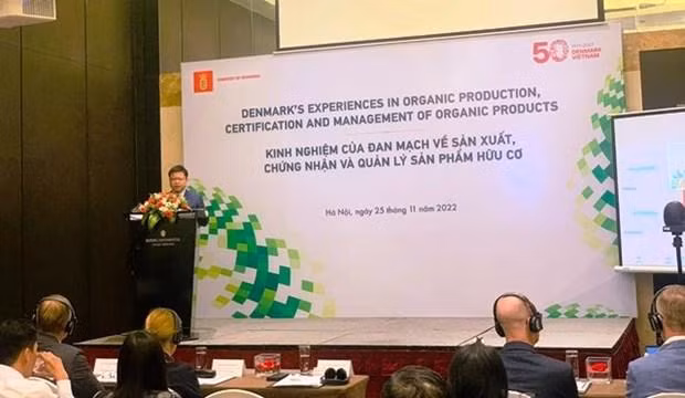 Workshop on Denmark's experience in organic production, and certification and management of organic products (Photo: dangcongsan.vn)