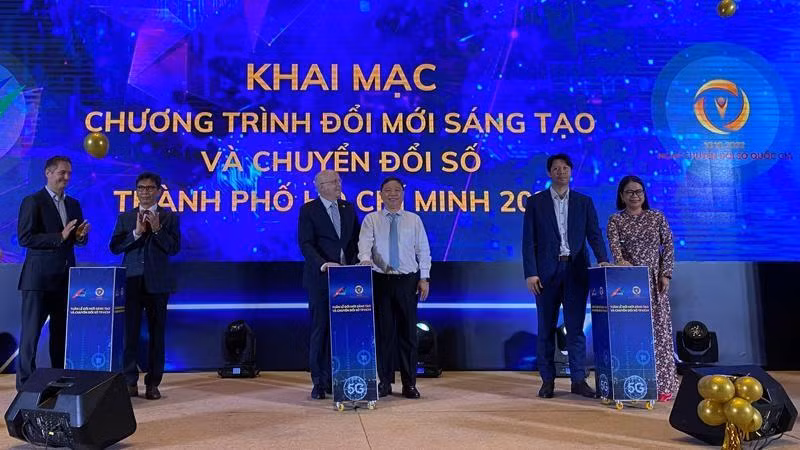 At the opening ceremony for the event (Photo: NDO)