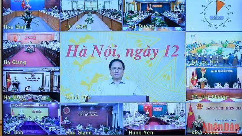 The event is connected with 63 provinces and cities nationwide via videoconference. (Photo: NDO)