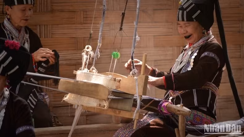 Vietnamese cultural identity is being increasingly promoted abroad. (Photo: VU LINH)