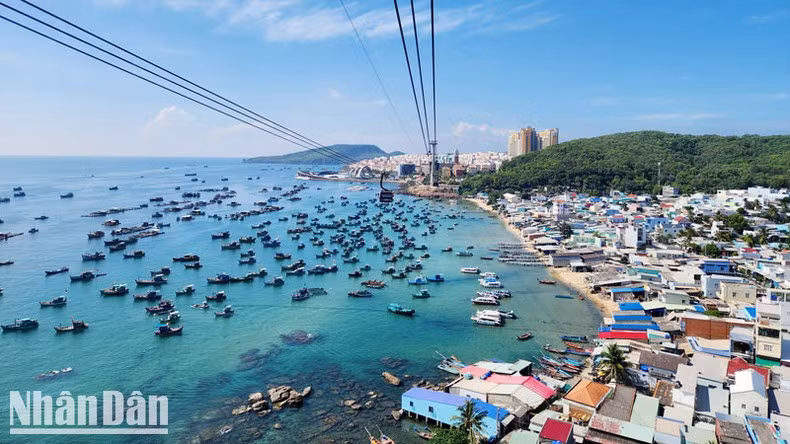 Hon Thom cable car in Phu Quoc City.