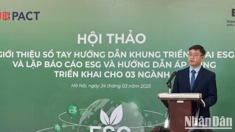 Nguyen Duc Trung, Deputy Director of the APED under the Ministry of Finance speaks at the event. Nguyen Duc Trung, Deputy Director of the APED under the Ministry of Finance speaks at the event.
