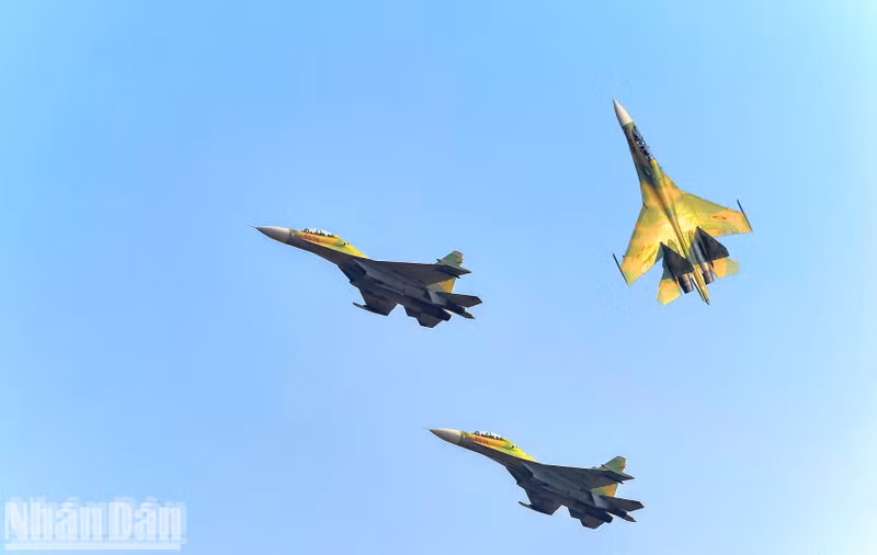 Su-30MK2 fighter jets rehearse over Bien Hoa City. Su-30MK2 fighter jets rehearse over Bien Hoa City.
