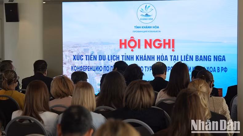 A large number of Russian companies attend the conference. (Photo: XUAN HUNG)