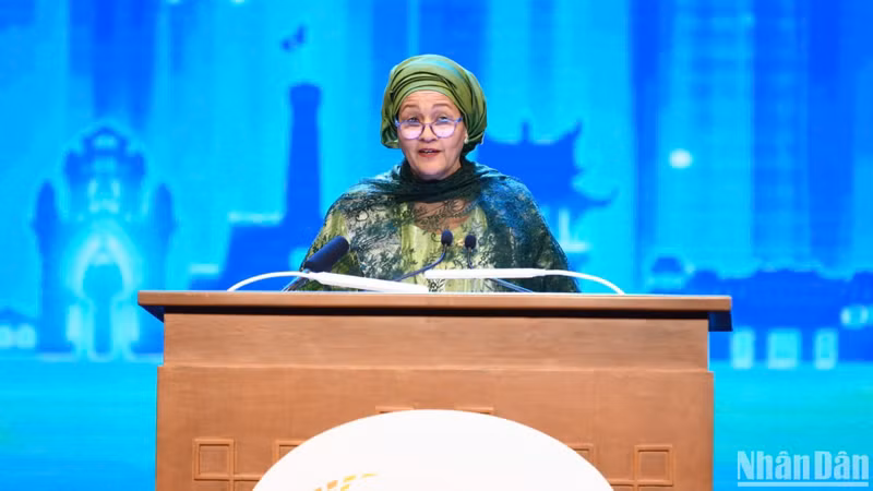 Amina J. Mohammed, Deputy Secretary-General of the United Nations, delivers a speech at the opening ceremony of the P4G Summit. (Photo: DUY LINH)